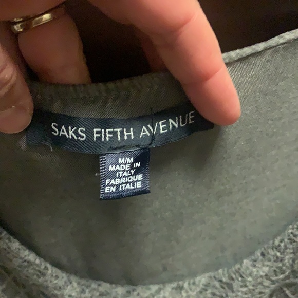 Saks Fifth Avenue 100 % silk blouse - Picture 3 of 5